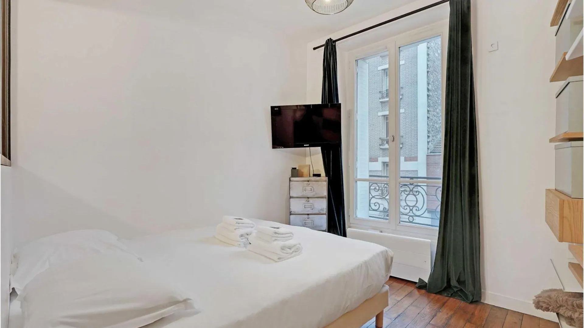 파리 Duplex Loft Montmartre -18Th 아파트